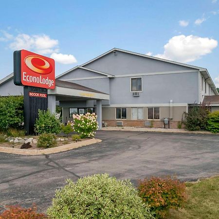 Econo Lodge Traverse City Bagian luar foto